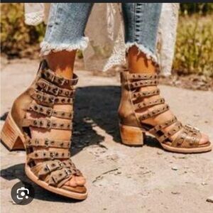 Freebird Cassandra sz.8 tan